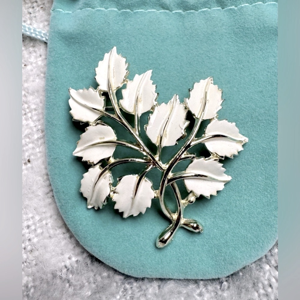 Vintage Gold Tone and White Leaf Enamel Brooch